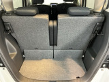 荷室は日常使いにちょうど良いサイズです。