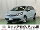 運転席に座った瞬間、広い開放感に包まれます。フロントピラー(フロントガラス両脇の柱)を極限まで細くしたことで、右左折時の死角がほとんどありません。運転が苦手な方でも安心してハンドルを握れます