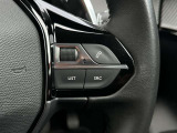 ステアリングスイッチにてオーディオのコントロールも可能です