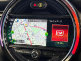 ●純正ナビ:一体感のあるナビは、高級感ある車内を演出してくれます。オーディオ機能も充実しておりますので、運転もより楽しめます♪