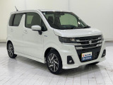 前進時用には歩行者・自転車・自動二輪車も検知する衝突被害軽減ブレーキ「デュアルセンサーブレーキサポートII」、更に「低速時ブレーキサポート」を前進・後退時用に装備!