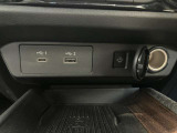 USB電源も付いてます。