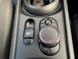 車両の詳細、ご質問につきましては、弊社営業スタッフまでお気軽にご連絡下さいませ。遠方のお客様には実車の詳細画像送信も承ります。