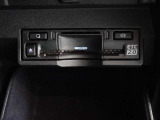 運転席お膝元にETCカード挿入口がございます。