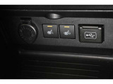 アクセサリーDC12Vソケット装備!寒い日も快適♪シートヒーター装備!USB端子ソケット装備!