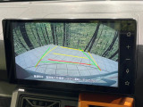 【バックカメラ】駐車時に後方がリアルタイム映像で確認できます。大型商業施設や立体駐車場での駐車時や、夜間のバック時に大活躍!運転スキルに関わらず、今や必須となった装備のひとつです!