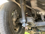 お車を安心してお乗りいただく為には、足回りの定期点検が欠かせません。サービスサポート(有償保証)では無料点検もご提供しており、安心のカーライフをお過ごしいただけるサポート体制が整っています。
