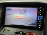 バックでの車庫入れは「バックモニター」がサポートいたします。