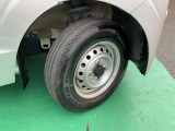 タイヤサイズは145/80R12スチールホイル付き!(夏タイヤ装着)冬タイヤ、ホイール注文も承っております☆