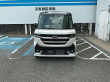 スタイリッシュなフロントマスク!