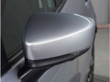 【ドアミラーウインカー】格好良さだけではなく対向車両からの視認性もよく安全に走行する為の安全装備のひとつです。