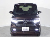LEDヘッドライト が装備されています。より明るく!省電力!で、夜間走行時や雨の日に明るく安全に前方を照らすことが出来ます。