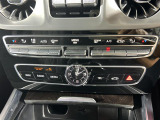 【左右独立温度コントロール式フルオートエアコン(DUAL/SYNC)】運転席側と助手席側でそれぞれ自由に温度設定ができ、快適な風量やモードなどを自動調整します!