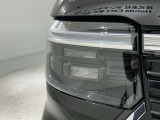 LEDヘッドライトは、点灯の瞬間から最大光量を発揮し、突然暗くなるトンネルなどでの安定感を高めます。