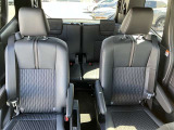 広々とした車内空間に優れた燃費性能。更にデザインも上質で人気のお車です!