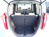 ◆定員乗車時のカーゴルームです。普段のお買い物の荷物やたくさんの収納が可能です。