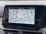 NissanConnect ナビゲーションシステム(地デジ内蔵)(9インチワイドディスプレイ、ハンズフリーフォン、VICS(FM多重)、ボイスコマンド、Bluetooth対応、USB・HDMI接続、Apple CarPlay・Android Auto連携機能)
