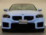 【キドニーグリル】BMWの代名詞。一目見ただけでBMWであると認識できる確固たるアイコンとして存在感を放ちます。