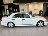 &ldquo;ALL TIME STARS&rdquo;は国内の旧型メルセデス・ベンツを、新たなオーナー様のもとにお届けするサポートサービスです。時代を魅了したメルセデス・ベンツを代表する名車を我々の優秀なメカニックが蘇らせました。
