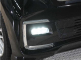 ◆フォグライト◆ 霧などの悪天候時、自車の位置を示すとともに前方や路肩が見えずらい時、近い位置をワイドに照らしてくれます