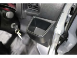 運転席カップホルダーです。
