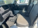 国産車・輸入車問わずお車の事ならお任せ下さい。車検・一般整備・鈑金塗装からレンタカーまであなたの車のより良いパートナーになれるはずです。初めてのお客様も大歓迎、スタッフ一同ご来店お待ちしております。