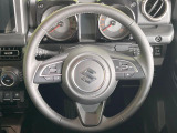 【純正革巻きステアリング】上質な革を使用することで、手にしっかり馴染みとても運転しやすいハンドルです♪