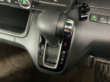 オートマチックシフトレバーは、手になじみ操作しやすい形状で安全運転にもつながります♪