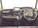 ●『U-Select Premium』対象車両です!通常1年間の保証期間ですがU-Select Premiumは納車から2年間の保証期間。万一の保証修理は全国のホンダディーラーをご利用いただけます。