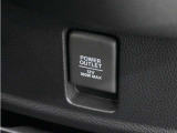◆12V電源ソケット◆スマートフォンの充電等にも便利な電源ソケット!使いやすい場所に装備されています。