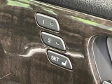 【メモリー機能付きパワーシート】ドライバーごとに設定したシート位置を記憶して、ボタン一つで切り替えできる便利な機能!運転する方が複数名いらっしゃるご家庭におすすめです♪