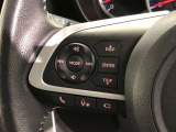 【ステアリングスイッチ】左です。ハンドルから手を離さず、運転に集中したまま手元でオーディオ操作等ができます。