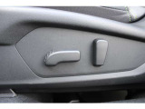 「助手席8WAY電動パワーシート」も装備しています