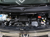 【エンジンルーム】Hondaならではの走り、i-VTECエンジン!街中や坂道での加速や高速道路での力強さが特徴です♪