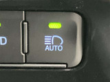 対向車がいないとき、見通しの悪い道路は暗くて怖いですよね。。。こちらのクルマはオートマチックハイビーム搭載です!対向車の有無で自動でハイ・ロウビームに切り替えます。