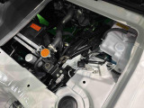 弊社のサービススタッフがしっかり点検整備いたします。納車時には点検記録簿もご確認いただきます