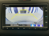 バックカメラ付きで後方の確認も安心です!スムーズな駐車・車庫入れをサポートいたします!