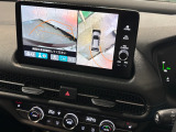 マルチビューカメラシステム搭載で駐車が苦手な方も全方向を確認しながらの駐車が可能です!