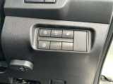 クルマの周囲をセンサーやカメラが監視。いつでも安心して運転できるようドライバーをサポート☆さらに危険な状態になりそうなときも車が瞬時に判断して危険回避をアシストしてくれるエマージェンシーブレーキ搭載!