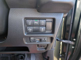 スイッチ類が使いやすく配置された操作周り。運転中でも直感的な操作が可能なレイアウトです。