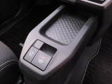 電動パーキングブレーキ&オートブレーキホールド機能つき♪日々の運転が楽になります。