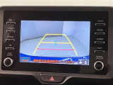 いまや必須装備「ナビゲーション」搭載!知らない場所にスイスイッとドライブ。もう、これなしではハンドルを握れませんね!でも運転中の操作は危険ですのでご注意ですね☆