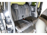 ◆◆リアシートもゆったり快適に座っていただけますので、後部座席にお乗りの大切な方も楽しくドライブに参加していただけます。