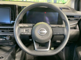 【ステアリングスイッチ】運転中、前方から目線をそらすことなく、オーディオ等の操作が可能な便利機能!安心&快適なドライブを演出してくれます♪