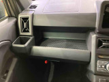 納車前にはプロのメカニックが、各部の点検を行います。ディーラーにしか出来ない品質、そしてサービスできっと満足していただけると思います!