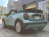 お車でお越しの際は、首都高速6号線・加平ICより5分、環状7号線沿いにございます。