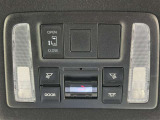 片側電動スライドドアのスイッチ付です。車内からもスイッチひとつで楽にドアの開閉が可能です。電動なので開閉時に力を使う必要がなく、半ドアになることもありません!