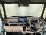 【前方視界】開放的な前方視界!運転がしやすく疲れにくいです♪窓が大きく、見通しがとっても良いおクルマですよ♪