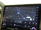 メーカー装着の14インチディスプレイオーディオを装備しております。
