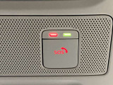 【SOSコール】事故や急病の時にボタンひとつで専門のオペレーターに接続。エアバックが開く事故の時は自動でオペレータに接続してくれます!